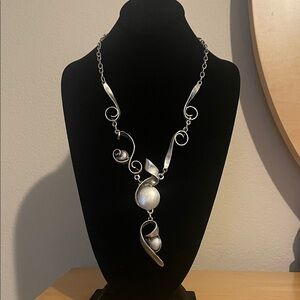 Elegant Silver-Tone Sculptural Pendant Necklace - Women Jewelry